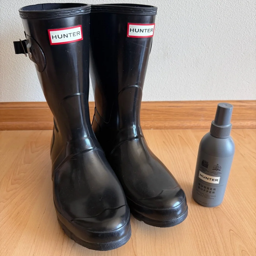 Hunter Women’s Original Short Gloss Black Rubber Rain Boots, Sz 9 w/Buffer Spray